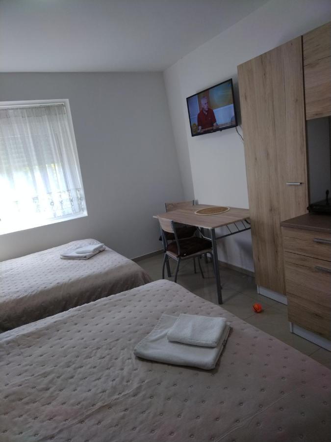 Studio Apartman Mir Apartment Kanjiža Екстериор снимка